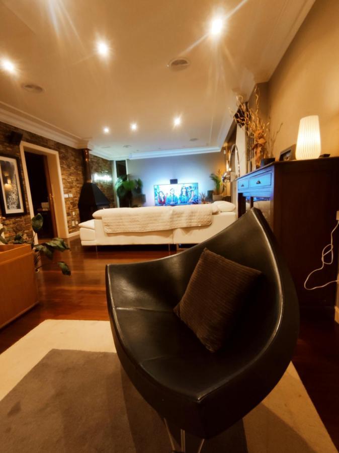 Hhc - Holidays House Compostela ซานติอาโก เด กอมโปสเตลา ภายนอก รูปภาพ